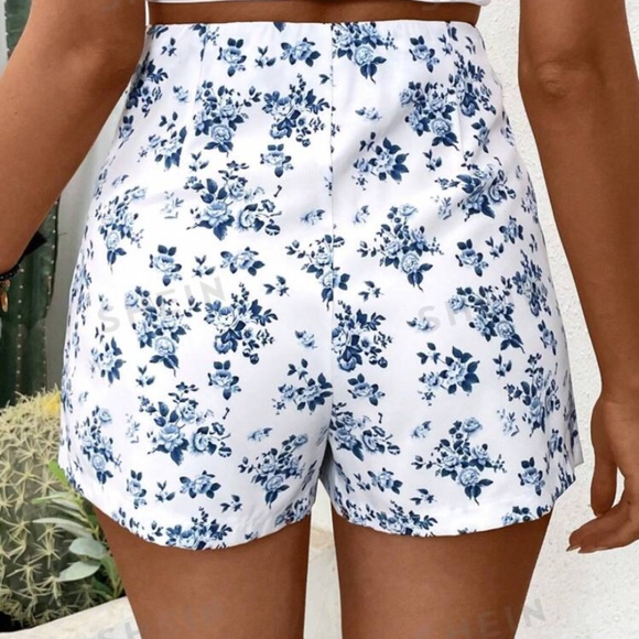 Skort - Picture 2 of 4